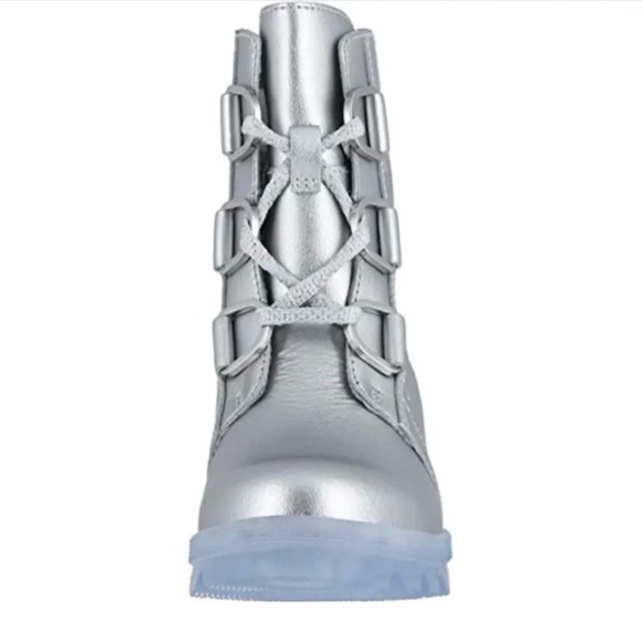 sorel frozen wedge boots